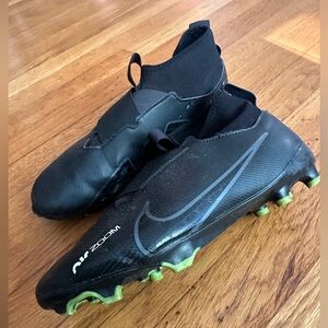 Nike Zoom Mercurial Superfly 9 Academy FG Laceless Cleats Youth 6Y / Men’s 6